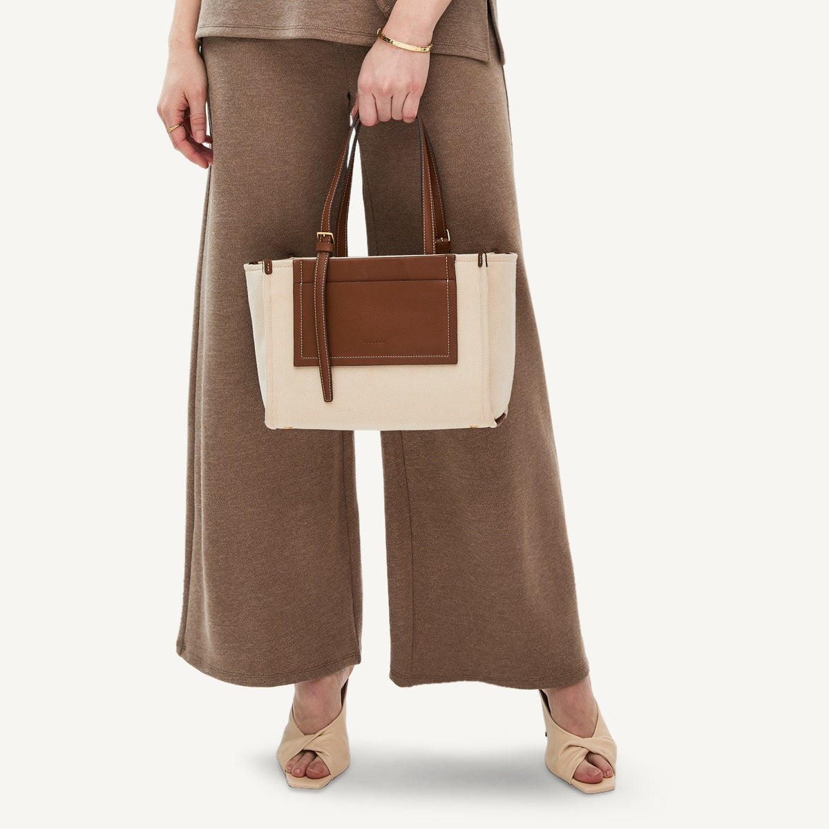 Radley London Natural Medium Ziptop Grab Bag