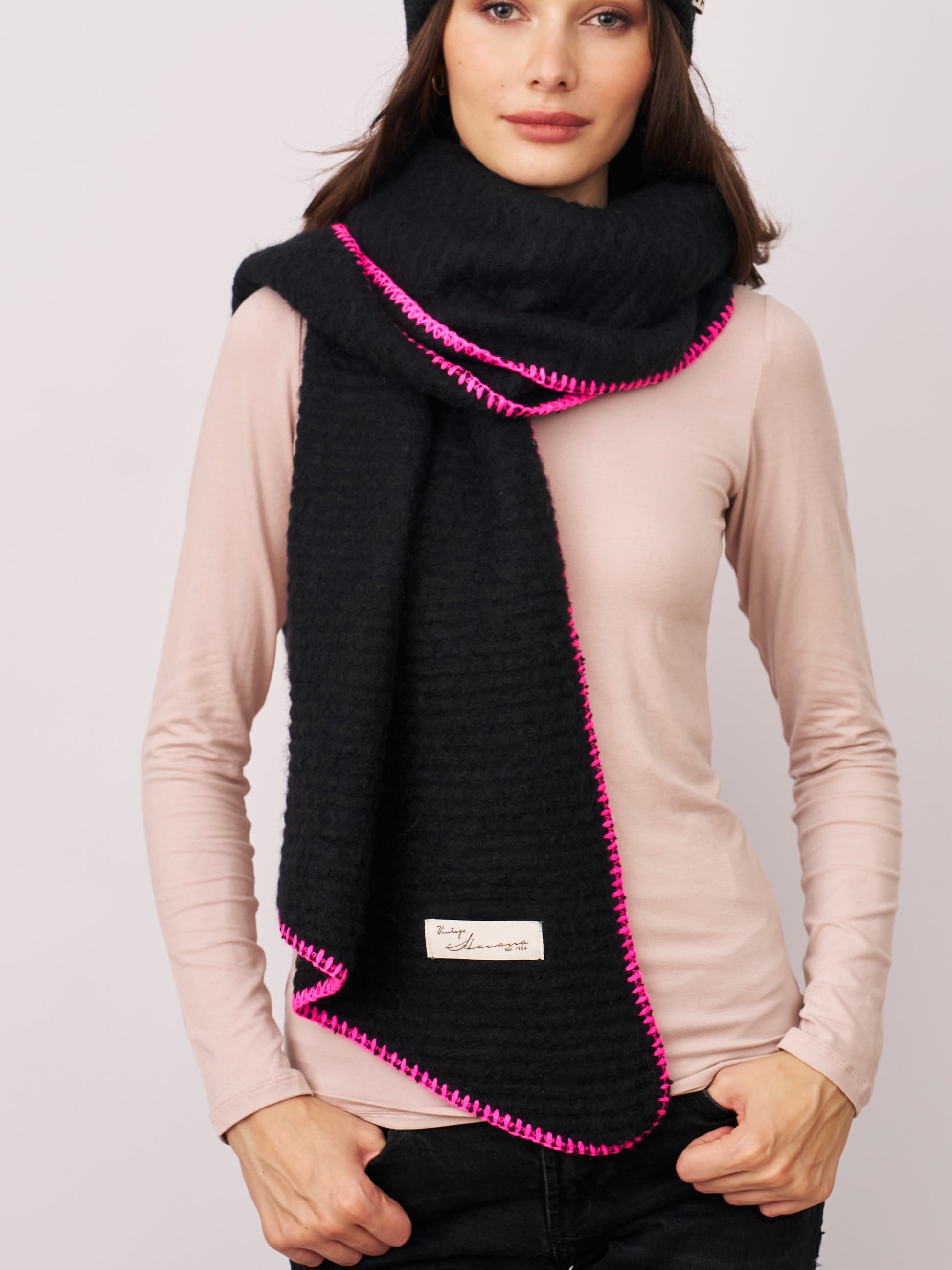 Black/B Pink Vintage Havana BLANKET STITCH KNIT SCARF - BLACK/B PINK