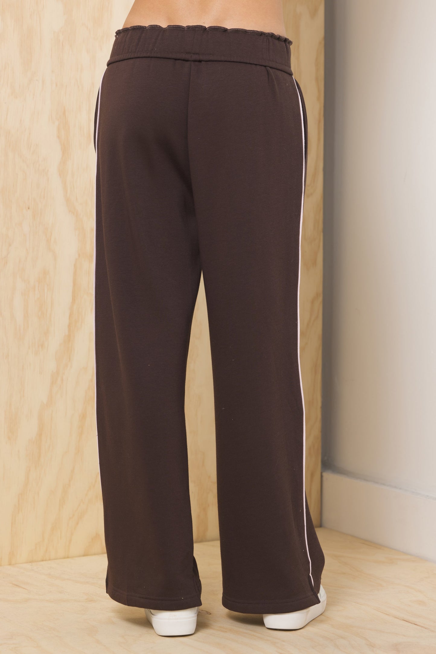 Espresso w/ Pink Vintage Havana Teddy Fleece Wide Leg Pant